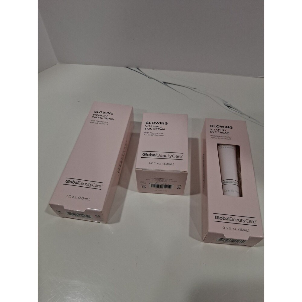 Global Beauty Care Glowing 3 Piece Set HB2